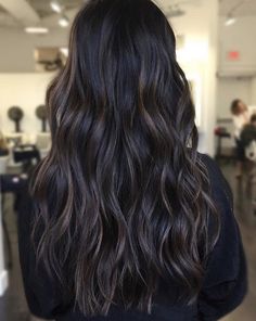 Brown Hair Color Highlights, Black Hair Balayage, Dark Brunette Hair, Hair Color Chocolate, Brown Hair Inspo, Chocolate Hair, Brown Hair Color, Color Highlights, Black Hair With Highlights