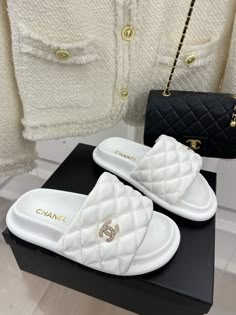 It comes with Dust box, Care manual, Tag and Paper bag.Guide about size: Pretty Sneakers, Fashion Slides, Pretty Sandals, Trendy Shoes Sneakers, Pretty Shoes Sneakers, Bag Guide, Cute Slippers, Hype Shoes, Girly Shoes