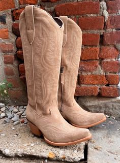 Ariat Women's Casanova Truly Taupe Western Cowgirl Boots 10053650 - Painted Cowgirl Western Store Western Boots For Women, Ariat Boots, Western Store, Boot Companies, New West, Double Stitch, Western Boots Women, Country Concerts, On The Dance Floor