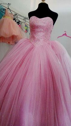 Sparkly Dress Long, 15 Birthday Dresses, Dress Long Pink, Strapless Ball Gown, Sweet 15 Dresses, Quinceñera Dresses, Pretty Quinceanera Dresses, Deb Dresses, Quince Dress