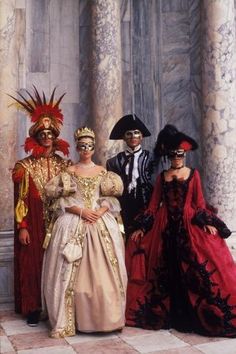 Venetian Costumes, Venetian Costume, Venice Carnivale, Mask Ball, The Mask Costume, Veneto Italy, Masked Ball, Carnival Of Venice, Venetian Masquerade