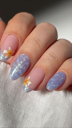 Trendy Short Nails, Nails Funky, Nail Shapes Squoval, Almond Gel Nails, Bat Nails, Nails Shape, Colourful Nails, Girly Acrylic, Nail Looks