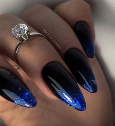 Black And Blue French Nails, Navy And Purple Nails, Blue And Black Nails, Black And Blue Nails, Blue Prom Nails, Black Ombre Nails, Art Content, Blue Ombre Nails, Trends Nails