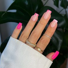 Cute Square Nails Summer, Pink French Tip Summer Nails, Grab Canaria, Pink Summer Nails Square, Trendy Nails Ideas 2024 Spring, Pink Summer Nails 2024, Short Summer Nail Ideas 2024, Simple Summer Nails 2024, Holiday Nails Summer Acrylic