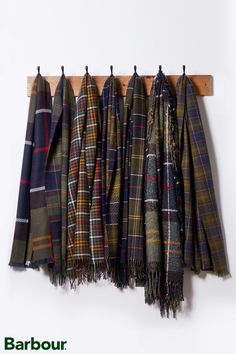 Barbour Scarf Men, Classic British Style Men, Barbour Style Men, Barbour Scarf, Men's Scarves, Hype Clothing