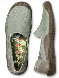 Boot Bling, Canvas Slip On Shoes, Silver Sneakers, Stunning Shoes, Keen Shoes, Comfort Shoes, Boot Bag, Slip Ons, Loafers For Women