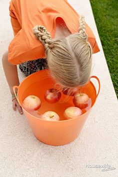 Table Games For Kids, My New Life, Classroom Halloween, Classroom Halloween Party, Easy Halloween Party, Halloween Tutorial