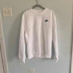 White Nike Sweatshirt! Never Worn Before And In Great Condition! Size Small! No Imperfections! Open To Offers! White Nike Crewneck, White Nike Sweatshirt, White Hoodie Women, Nike Crewneck Sweatshirt, Nike Women Sweatshirt, White Crewneck Sweatshirt, Nike Crewneck, Nike Sweats, Nike Sweatshirt