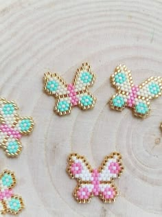 Miyuki Beads Pattern, Seed Bead Crafts, Motifs Perler, Bracelets Handmade Diy, Beaded Jewlery, Beaded Bracelet Patterns, Earring Tutorial, Beaded Jewelry Patterns