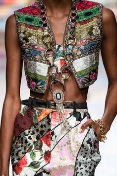 Dolce & Gabbana Spring 2021 Fashion Show Details | The Impression Dolce & Gabbana Couture, Fashion Trend Forecast, Summer Fashion Trends, Dolce E Gabbana, Fashion Weeks, Fashion Editorial, Fashion Mode, Dolce & Gabbana