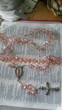 Pink Rosary Aesthetic, Pink Catholic Wallpaper, Pink Catholic Aesthetic, Pink Cross Aesthetic, Rosario Aesthetic, Pretty Rosary, Rosary Aesthetic, Pink Church, Pink Rosary