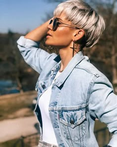 Short Hair Model, Short Hair Pixie Cuts, Short Hair Undercut, Pixie Hair, Game Day Hair, Edgy Short Hair, Blonde Pixie Cuts, Edgy Hair, Pixie Haircuts