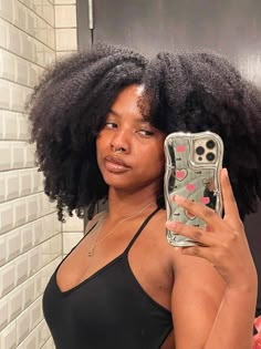 Beautiful Black Hair, Beach Instagram, Type 4 Hair, Natural Hair Inspiration, Hair Crush