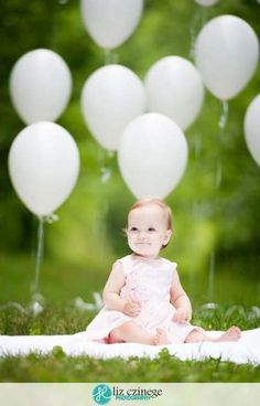 Baby Girl Cake Smash Outdoor Photo Shoot 49 Super Ideas #cake #baby Bday Pictures, Bday Pics, Balloon Background, Birthday Pics