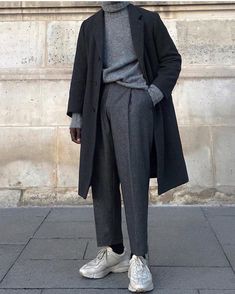 Gucci Outfit Men, Gucci Outfit, Sneakers Gucci, Color Trends Fashion, Gucci Outfits, Minimalist Shoes, Minimal Outfit