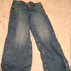 Baggy Wide Leg, Distressed Bottom, Super High Rise American Eagle Jeans ! New With Tags Never Worn. Size Is A 14 Long American Eagle Baggy Jeans, Flared Baggy Jeans, Jinco Pants, Dark Baggy Jeans, Grunge Bottoms, Long Baggy Jeans, 2000s Baggy Jeans, Low Waisted Flared Jeans, Worn Out Jeans