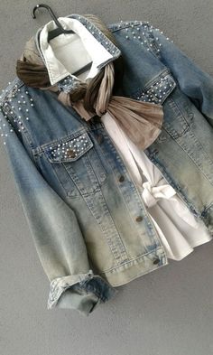 Jeans Refashion, Bedazzled Jeans, Diy Denim Jacket, Embellished Denim Jacket, Embellished Clothing, Repurposed Clothing, Denim Ideas, Altering Clothes, Denim Chic