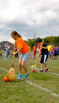 Pumpkin Sweep Race! Outside Fall Festival Games, Easy Fall Festival Ideas, Kid Fall Festival Games, School Halloween Festival Ideas, Elementary School Fall Festival Ideas, Fall Festival Ideas For School, Fall Carnival Ideas, Fall Fest Ideas, School Fall Festival Ideas