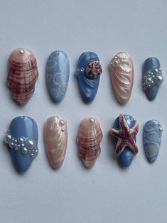 Handmade beach themed press on nails🌊🐚 Easy application and can be reused multiple times. Aesthetic Press On Nails, Beach Themed Nails, Mickey Nails, Nails Easy, Acrylic Press On Nails, Simple Gel Nails, Beach Nails, Funky Nails