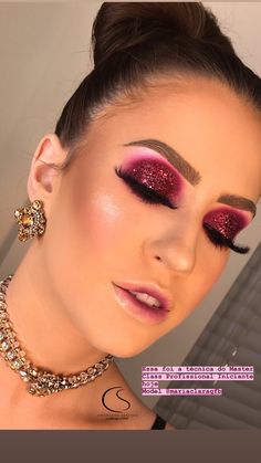 Senior Sunday, Matte Lipstick Shades, Glitter Shadow, Dramatic Eye Makeup, Pinterest Makeup, Glam Makeup Look, Glowing Makeup, Glamour Makeup