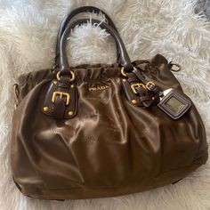 Beautiful Prada Purse Euc Approximately 15l 10.5h. Nylon With Leather Trim, Rolled Handles, Gold Tone Hardware, Long Strap. Please See Last 2 Pics For Minimal Sign Of Use Vintage Prada Bag, Prada Purse, Prada Purses, Bags Prada, Dream Bags, Luxury Bags Collection, Miu Miu Bag, People Clothes, Girly Bags