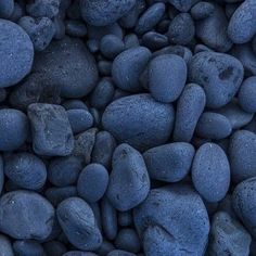 the rocks are all black and there is no image to describe in this article or description