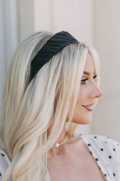 This black satin headband is an elegant and versatile accessory that can add a touch of sophistication to any outfit. Its smooth satin material creates a luxurious look and feel, making it perfect for formal events or everyday wear. Keep your hair in place while looking chic and stylish with this sleek black headband. Satin Headband, Black Headband, Satin Material, Black Satin, Formal Event, Everyday Wear, Hair Accessories, Sleek, Satin