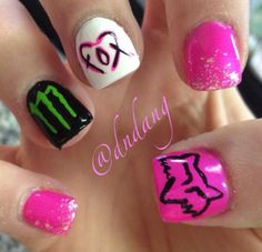 Cute Fox and Monster nails Moto Nails Design, Dirtbike Nail Designs, Fox Racing Nails Designs, Monster Energy Nails Designs, Nails Race Design, Monster Truck Nail Designs, Race Nails