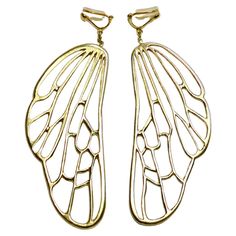 Bee wing Clip-on earring from Bee Collection is made of Sterling Silver with 18 Karat gold plated. It is a motif of bee wings. The size is about 90mm length, 30mm width, 1mm thickness and 7 grams by each item. Bee Wings, Japanese Artists, Sterling Silber, Clip On, Clip On Earrings, Sterling Silver Earrings, Bugs, Butterflies, Gold Plate