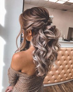 Bridemaids Hairstyles, Down Wedding Hairstyles, Half Up Wedding Hair, Wedding Hair Half, Half Up Half Down Wedding, Bridesmaid Hair Half Up, Graduation Hairstyles, Hair Homecoming