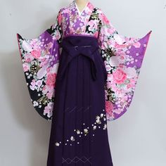 Item: Furisode Kimono & Hakama , Jyuban & Obi set No. yko229 Size: US L / Kimono Weidth 68cm Length 165cm / Hakama Length 91cm Weidth - fit many sizes Condition: NEW. Please check the photos. If you are 160-170cm tall, This kimono set will fit well. Kimono Hakama, Long Kimono Dress, Furisode Kimono, Kimono Set, Kimono Outfit, Kimono Vintage, Japanese Dress, Obi Belt, Beautiful Kimonos