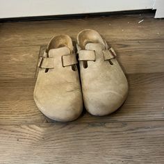 Size 7, Lightly Used. Suede Leather. They Run A Little Big But They’re Absolutely Comfortable! Casual Beige Leather Clogs, Everyday Clogs With Cork-bed Midsoles And Round Toe, Everyday Clogs With Textured Footbed And Round Toe, Casual Flat Clogs With Leather Sole, Casual Beige Clogs With Leather Sole, Everyday Suede Clogs With Round Toe, Boston Soft Footbed, Birkenstock Shoes, Flat Shoes Women