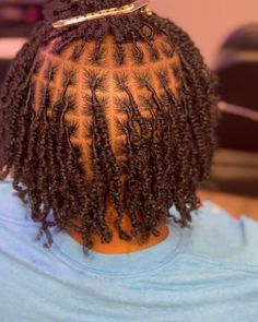 𝑹𝑽𝑨 𝑳𝒐𝒄𝒔|𝑻𝒘𝒊𝒔t| 𝑴𝒊𝒄𝒓𝒐𝒍𝒐𝒄𝒔 | SMedium Starter Locs With C Parting So full and beautiful😍 Book a Consultation today to start your loc journey 🌱 #RoyalLocs... | Instagram Starter Locs On Black Women, Started Locs, Starter Locs Styles, Shaved Sides, Locs Hairstyles, Protective Styles