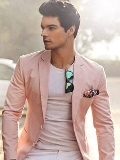 Herren Style, Mens Fashion Blazer, Mens Fashion Wear, Mens Trendy Outfits, Pink Suit, Fashion Suits For Men, Mens Fashion Suits, Casual Suit