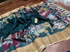 *Pure handloom tussar silk zari border hand paint pen drawing kalamkari with silk mark tag**Azo free dyeing**Best quality guaranteeDispatch 10/12 day






Price:5999+ship



To Buy, click here or Whatsapp image to chat directly with us: 






Whatsapp on+ 91 9502316419