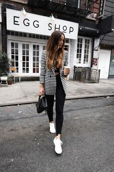 Black And White Blazer Outfit, Houndstooth Outfit, White Blazer Outfits, Nyc Outfits, Monochrome Outfit, Hounds Tooth, Outfit Black