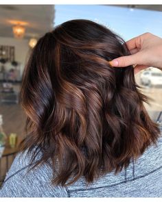 Chocolate Cake Hair, Spring Hair Color Trends, New Hair Color Trends, Brunette Ombre, Hair Color Chocolate, Chocolate Brown Hair Color, Brown Ombre Hair, Brown Hair Looks