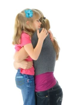 10 Habits to Strengthen Your Relationship with Your Child. Pinner says: TRULY SOME OF THE BEST PARENTING ADVICE I HAVE EVER COME ACROSS. A MUST READ! ...That connection is also the only reason children willingly follow our rules. Kids who feel strongly connected to their parents WANT to cooperate. Kid Costume, Romper Room, Mia 3, Parenting Blog, Mother Quotes, Baby Health, Mom Quotes, Positive Parenting, Raising Kids