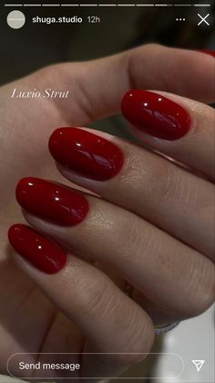 Red Nail Manicure Ideas, Red Nails Simple Classy, Elegant Red Nails Classy, Red Classic Nails, Classy Nails Red, Simple Nails Red, Nails 2022 Red, Round Red Nails, Elegant Nails Red