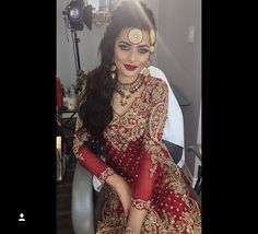 Shaadi Makeup, Pakistan Bride, Classy Jewellery, Mehndi Outfit, Brides Dress, Pakistani Clothes, Pakistani Couture, Henna Night, Fancy Suit