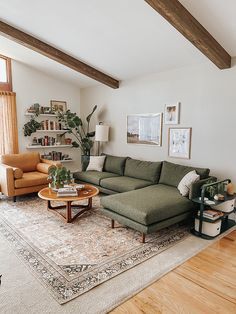 #BEAUTY ,#REALATIONSHIPS #Fashion #Outfits #SUMMER Outfits #Animals Mcm Living Room, Mid Century Modern Interior Design, Mid Century Interior, Green Diy, Mid Century Lounge Chairs, Mid Century Living Room, Mid Century Modern Living, Mid Century Modern Interiors