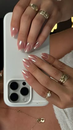 Neutral Nails With Chrome, Nude Nails Chrome, Nude Nails With Chrome, Chrome Nude Nails, Nude Nails With Gold, Nude Chrome Nails, Nude Chrome