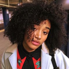 Sour Patches, Best Lace Front Wigs, Brazilian Lace Front Wigs, Amandla Stenberg, Natural Beauty Treatments, Curly Bob Wigs, Brazilian Remy Hair, Curly Lace Front Wigs, Synthetic Lace Front Wigs