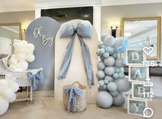 Blue Theme Food Ideas, Baby Shower At A Park, Pink And Blue Baby Shower Decorations, Something Blue Baby Shower Ideas, Boy Baby Shower Backdrop Ideas, Big Baby Shower Ideas, Taylor Swift Baby Shower Theme Boy, Baby Boy Blue Shower Ideas, Dark Blue Baby Shower Ideas