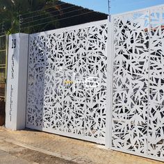 Atendemos todo o Brasil Balustrade Design, Metal Design, Wall Design, Divider, Office Supplies, Room Divider, Wall, Furniture, Home Decor