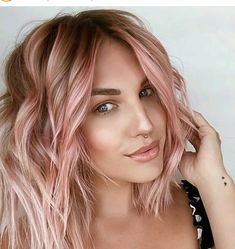 Blond Rose, Beautiful Haircuts, Lob Haircut, Haircut And Color, Trendy Haircuts, Pastel Hair, Hair Envy, Hairstyles Haircuts