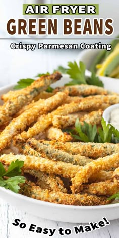 air fryer green beans in a white bowl