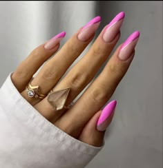 Spring Almond Nails Designs, Barbiecore Nails, Classy Almond Nails, Pink Summer Nails, Pink Chrome Nails, Summer Nails 2024, Nagellack Trends, Beauty Hacks Nails, May Nails