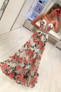 Simple Party Dress, Sukienki Maksi, Prom Dresses Simple, Floral Prom Dresses, V Neck Prom Dresses, Prom Dresses Sleeveless, Dresses Simple, Prom Outfits, Woman Fashion