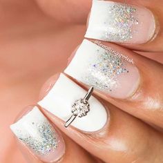 Wedding White Nail Design with Silver Glitter Nail Art Blanc, Silver Nail Designs, Wedding Nail Art Design, White And Silver Nails, Wedding Nails Glitter, Airbrush Nails, White Nail Art, Silver Bling, White Nail Designs